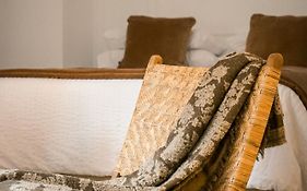 Home Triana 407